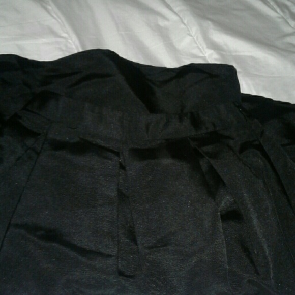 EXPRESS - Picture 2 of 4